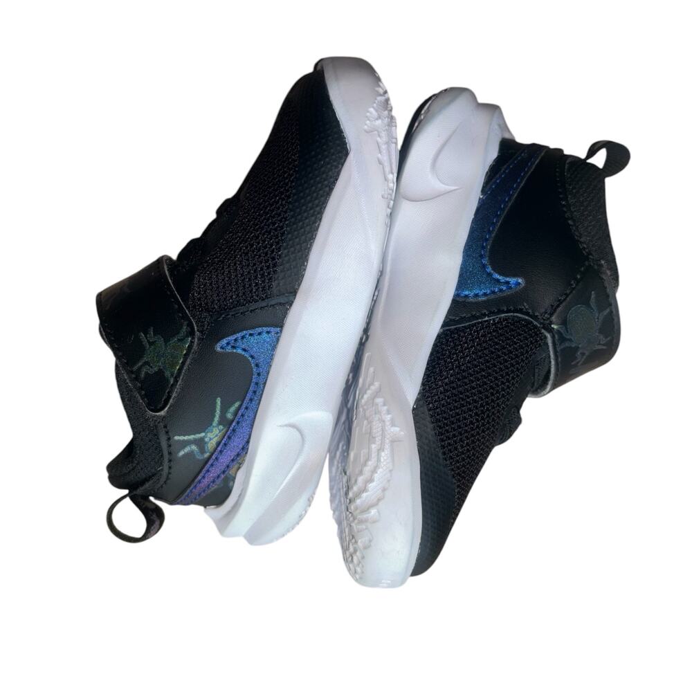 Nike Toddler Sneaker Shoe EUC Nike Team Hustle D 10 Lil Bugs